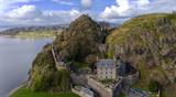 Dumbarton Castle (Shutterstock, TreasureGalore)