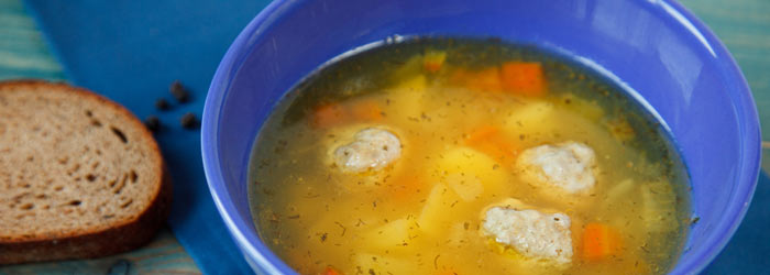 chicken-noodle-soup (Shutterstock, MariyaL)