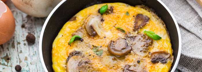 Omelette (Shutterstock, Vankad)