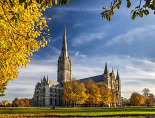 Salisbury Cathedral (Shutterstock, martinjamescook)